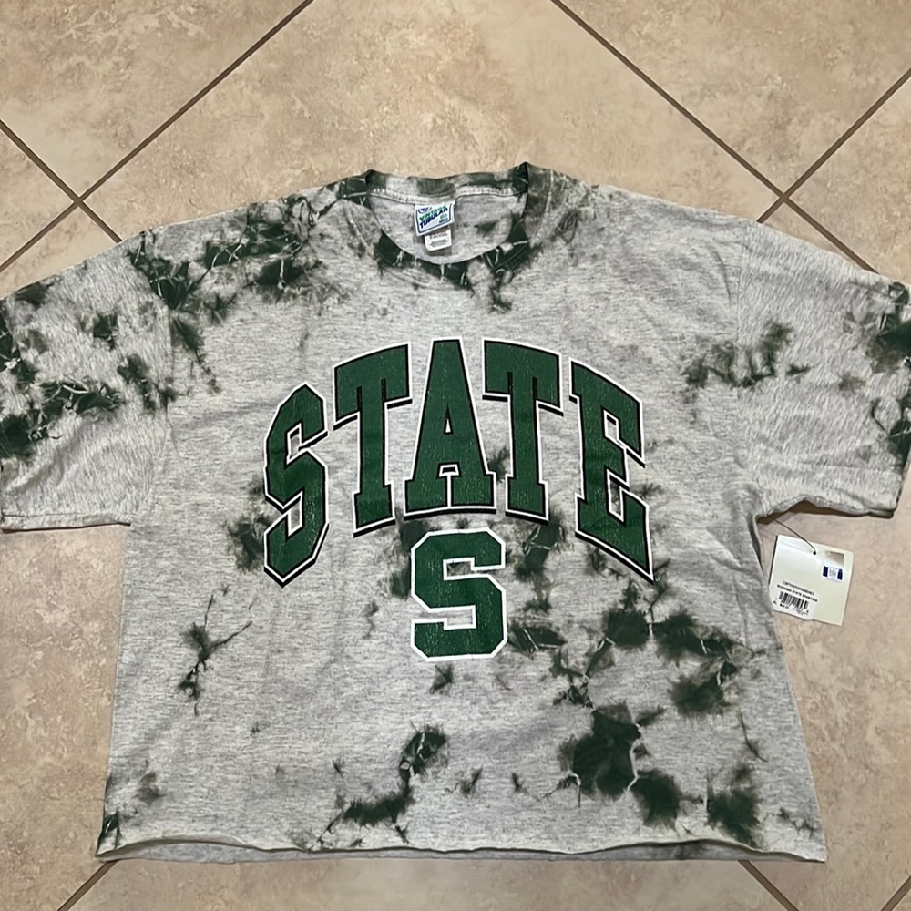 NWT Oversized Cutoff Michigan state t-shirt